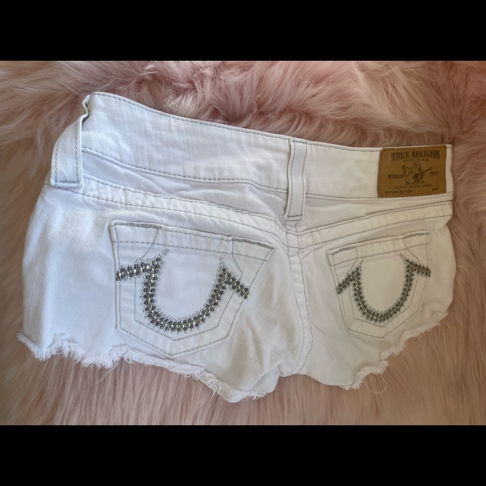 True Religion | White Denim Shortie Shorts | Size 25